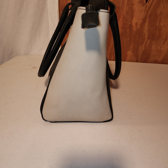 Kenneth Cole Reaction Black and White Women's Tote Bag - Picture 8 of 13